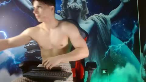  .. shinobi .. online show from December 4, 1:42 pm