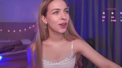 Julia online show from October 16, 6:47 am