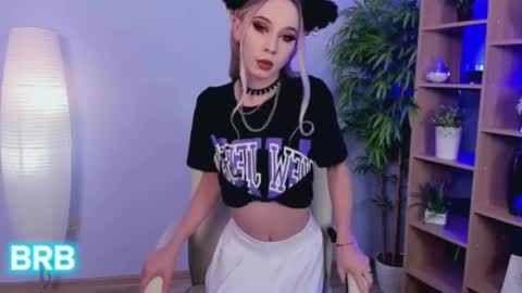 Snapshot of shinyjen chatting on February 23, 8:06 am Jennifer Streaming time online show from February 23, 8:06 am