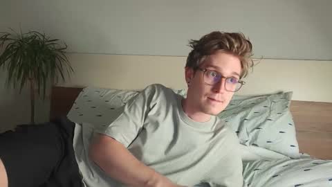 Matthew online show from December 14, 5:29 pm