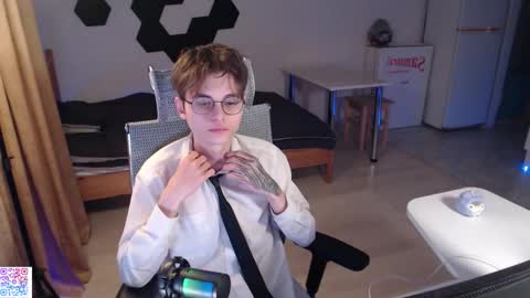 Snapshot of shiromy_ chatting on November 30, 5:06 pm shiromy_ online show from November 30, 5:06 pm