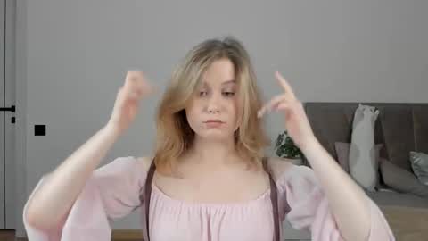 Snapshot of shoggothy chatting on October 14, 1:23 pm Agatha online show from October 14, 1:23 pm