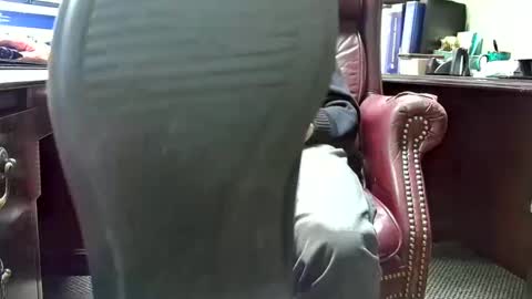 nikolas send dm for an appointment online show from January 9, 10:09 pm