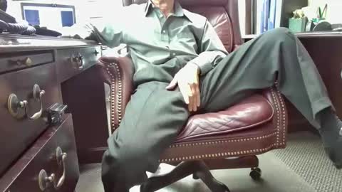 nikolas send dm for an appointment online show from November 20, 2:39 pm