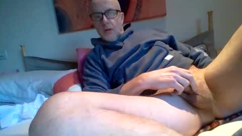 Snapshot of shosting chatting on January 11, 3:52 pm JJ online show from January 11, 3:52 pm