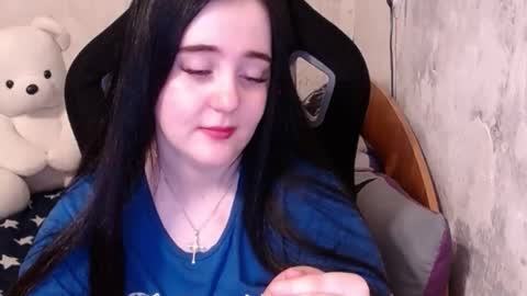 Snapshot of show_for_you chatting on December 17, 11:39 am show_for_you online show from December 17, 11:39 am