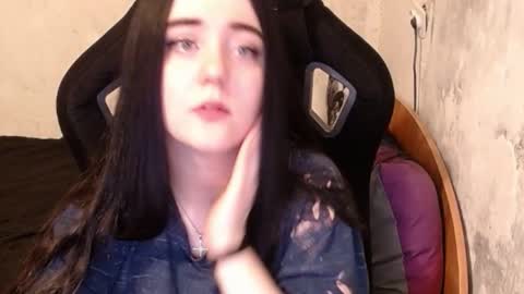 Snapshot of show_for_you chatting on January 7, 1:24 pm show_for_you online show from January 7, 1:24 pm