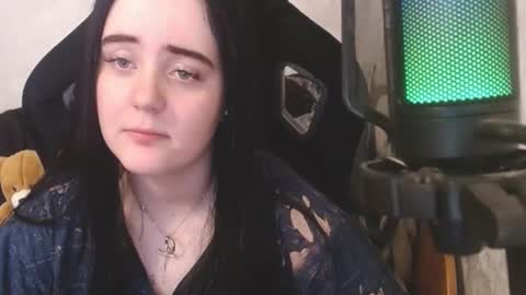 Snapshot of show_for_you chatting on March 5, 11:06 am show_for_you online show from March 5, 11:06 am