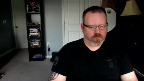 shughes740 online show from April 15, 11:27 pm