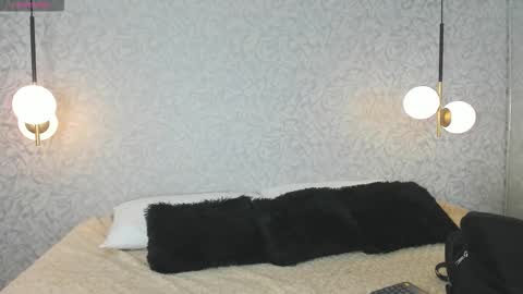 ZUMY ANGELS online show from November 8, 4:45 am