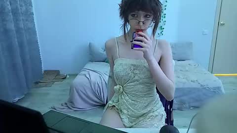 Aria online show from September 17, 3:24 pm