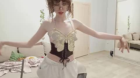 Aria online show from November 22, 10:36 am