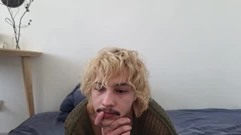 your shy boy online show from February 12, 10:10 am