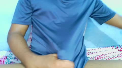 Snapshot of shy_eyes_ chatting on January 26, 2:45 am shyeyes online show from January 26, 2:45 am