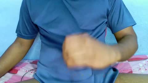 Snapshot of shy_eyes_ chatting on January 30, 2:38 am shyeyes online show from January 30, 2:38 am