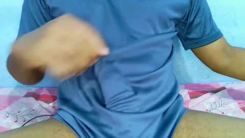 Snapshot of shy_eyes_ chatting on February 4, 3:04 pm shyeyes online show from February 4, 3:04 pm