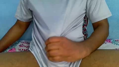 Snapshot of shy_eyes_ chatting on February 16, 2:00 pm shyeyes online show from February 16, 2:00 pm