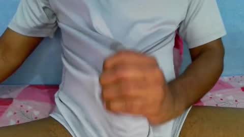 Snapshot of shy_eyes_ chatting on February 28, 3:04 am shyeyes online show from February 28, 3:04 am