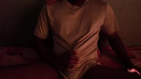 Snapshot of shy_eyes_ chatting on October 5, 3:05 am shyeyes online show from October 5, 3:05 am