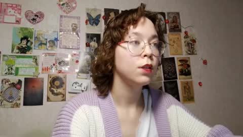 Snapshot of shy_kiss_twinkle_bloop chatting on September 11, 3:12 pm Milena online show from September 11, 3:12 pm