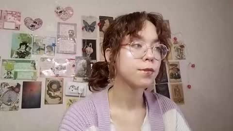 Snapshot of shy_kiss_twinkle_bloop chatting on September 29, 1:16 pm Milena online show from September 29, 1:16 pm