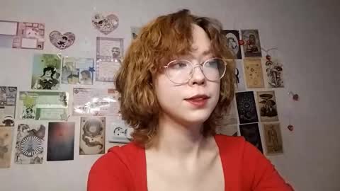 Snapshot of shy_kiss_twinkle_bloop chatting on October 20, 1:11 pm Milena online show from October 20, 1:11 pm