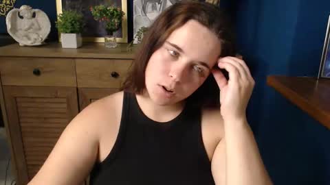 Snapshot of shy_lil chatting on September 11, 1:11 pm shy_lil online show from September 11, 1:11 pm