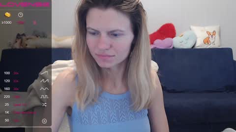 Snapshot of shy_moony chatting on January 26, 7:41 pm just Alex online show from January 26, 7:41 pm