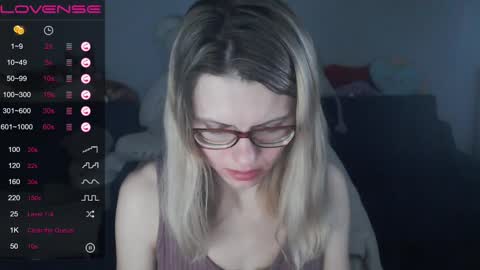 Snapshot of shy_moony chatting on March 1, 12:17 am just Alex online show from March 1, 12:17 am