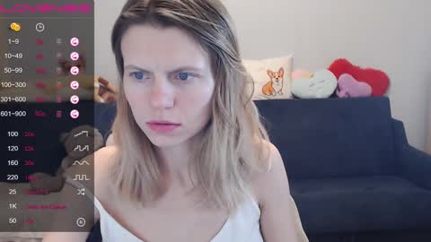 Snapshot of shy_moony chatting on March 5, 7:27 pm just Alex online show from March 5, 7:27 pm