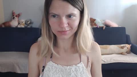 Snapshot of shy_moony chatting on October 7, 10:56 am just Alex online show from October 7, 10:56 am