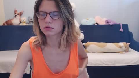 Snapshot of shy_moony chatting on October 10, 12:37 pm just Alex online show from October 10, 12:37 pm