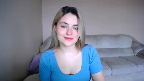 shy_sabrina_ online show from March 6, 9:39 am