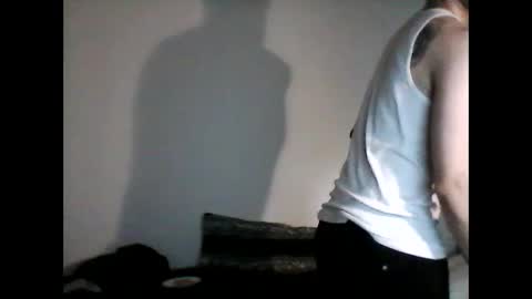 Snapshot of shyboyhugecum2020 chatting on March 8, 4:45 am shyboyhugecum2020 online show from March 8, 4:45 am