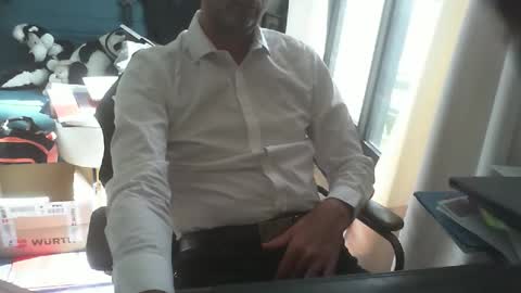 shyfrenchcock online show from October 9, 9:40 am