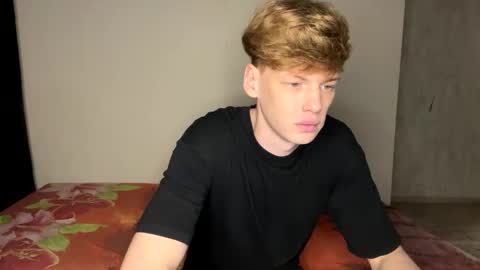 Tom and Betty online show from December 18, 11:34 am