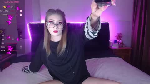 shysweetrish online show from May 6, 11:21 pm
