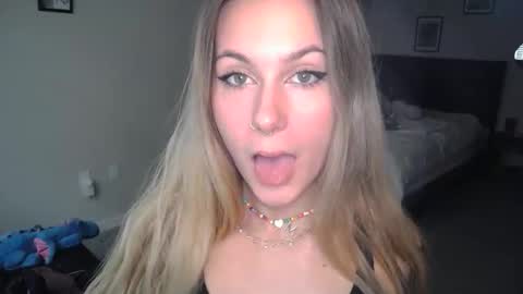 shypetitebaby online show from January 14, 3:50 pm