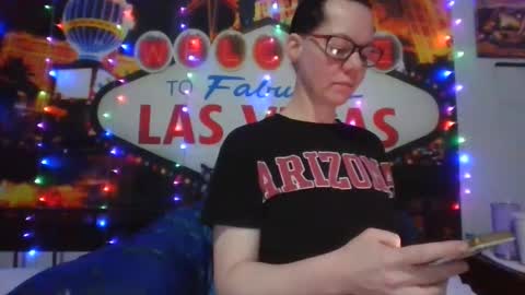 Mrs. St. Patrickk online show from December 26, 7:05 pm