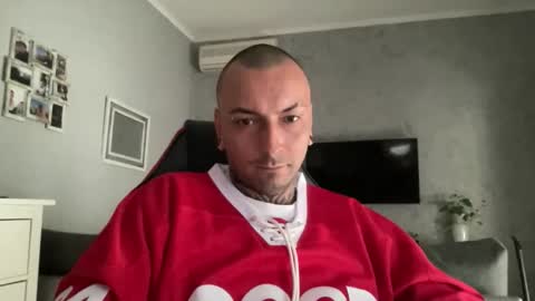 sidvicious23cm online show from October 27, 10:19 am