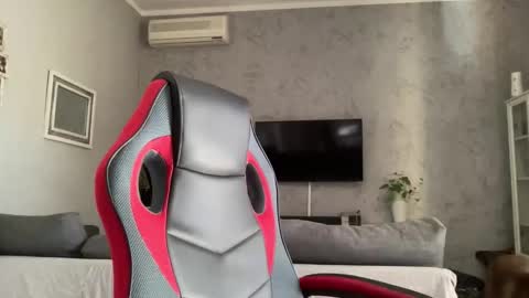 sidvicious23cm online show from October 28, 10:52 am