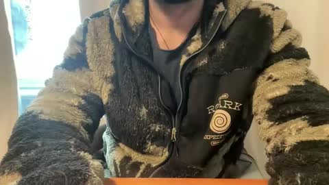 Snapshot of sie273 chatting on December 18, 3:33 pm sie273 online show from December 18, 3:33 pm