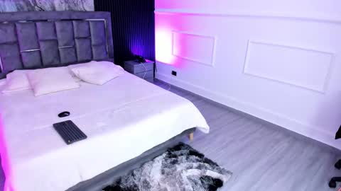 Siena Rosewood online show from December 2, 3:23 am