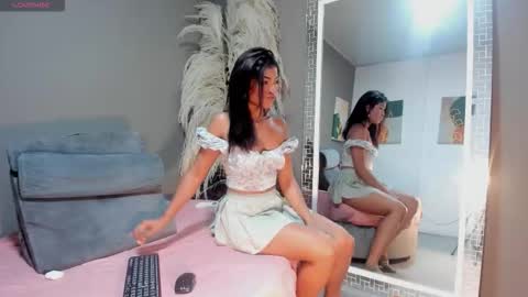 sienna_glow online show from November 1, 1:46 pm