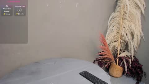 sienna_glow online show from March 12, 11:38 am