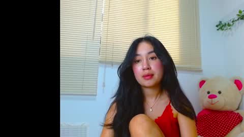 Amber online show from February 25, 3:10 pm