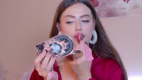 Snapshot of sienna_voss chatting on May 10, 11:32 pm sienna_voss online show from May 10, 11:32 pm