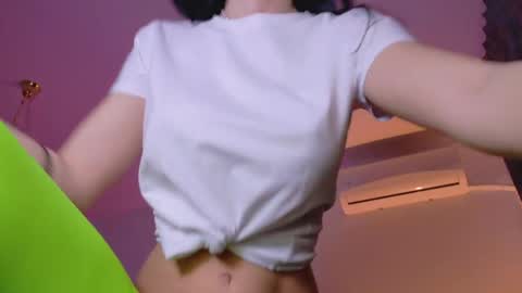 Sienna online show from April 7, 8:31 pm