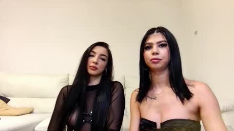 Snapshot of sierra_halle chatting on October 16, 9:27 pm SIERRA online show from October 16, 9:27 pm