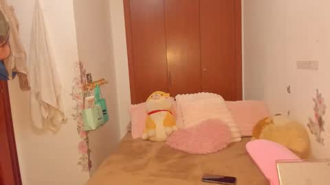 sierra_violet online show from May 6, 6:13 pm